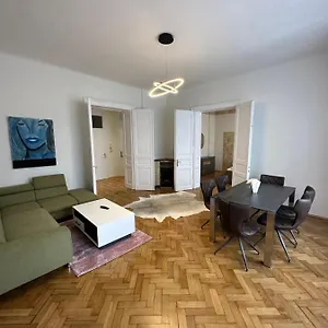 Artliving Apartment-top 3 Self Check-in Apartment